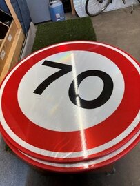 max 70km &Oslash;80cm