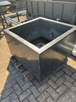 plantenbak 100cm x 100cm hoog 60cm