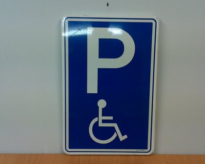 Verkeersbord E06 Gehandicapten-parkeerplaats 60&times;40cm.