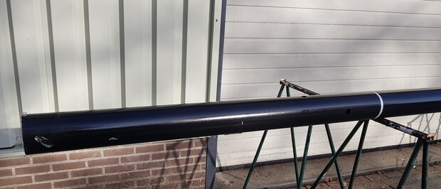 Mast zwart ø13,5cm. tot. lengte 7,70m (schuine bovenkant)