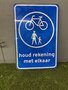 Fiets en voetpad "houd rekening met elkaar" 